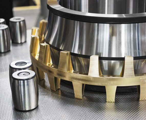 KRW Spherical Roller Bearing with rolling elements